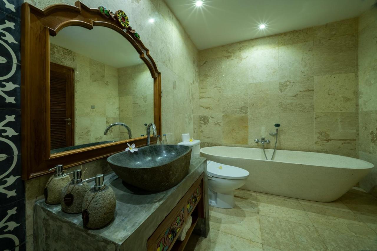 Ethnic Three-Bedroom Villa Pool