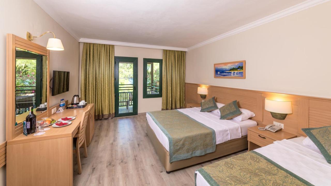 Standart Üç Kişilik Oda - Villada, Bahçe Manzaralı