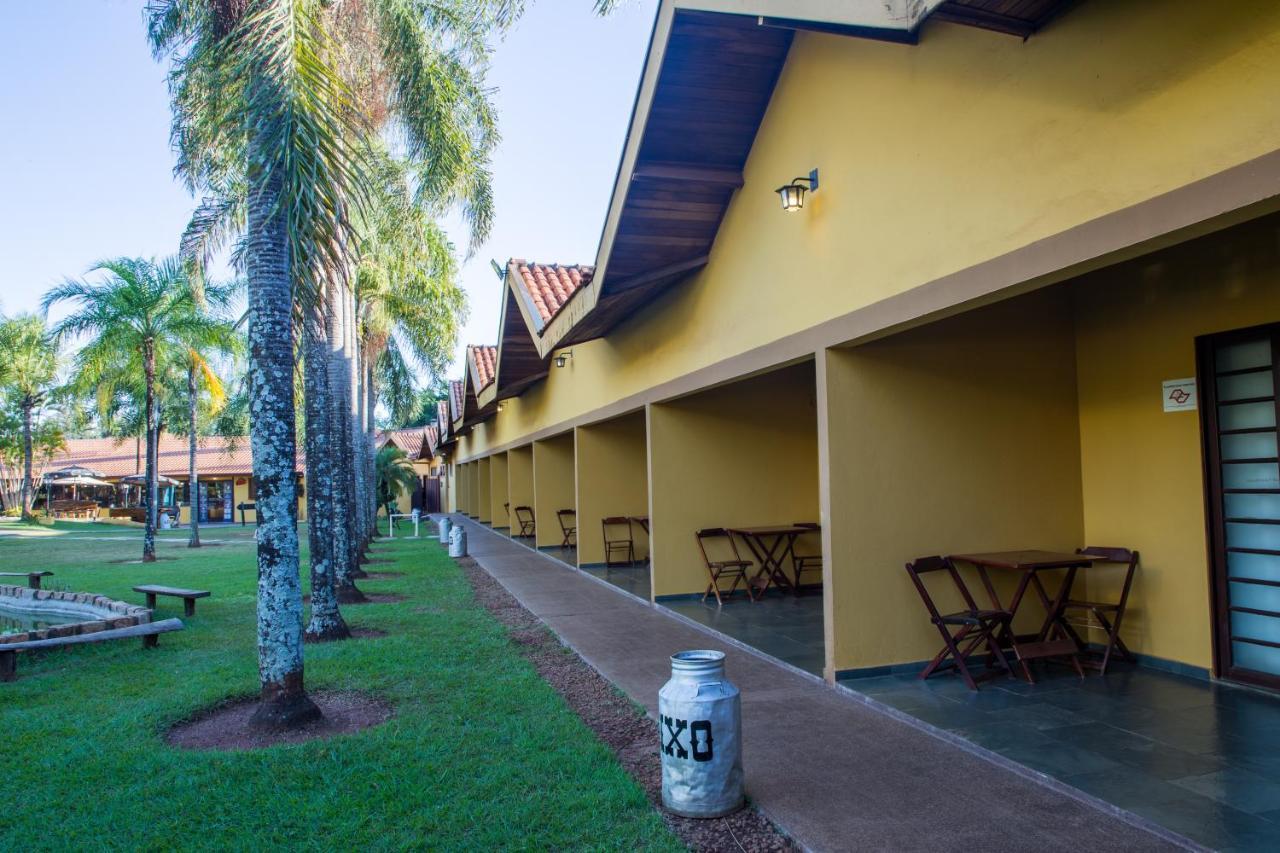 Quarto Família com Vista para o Jardim