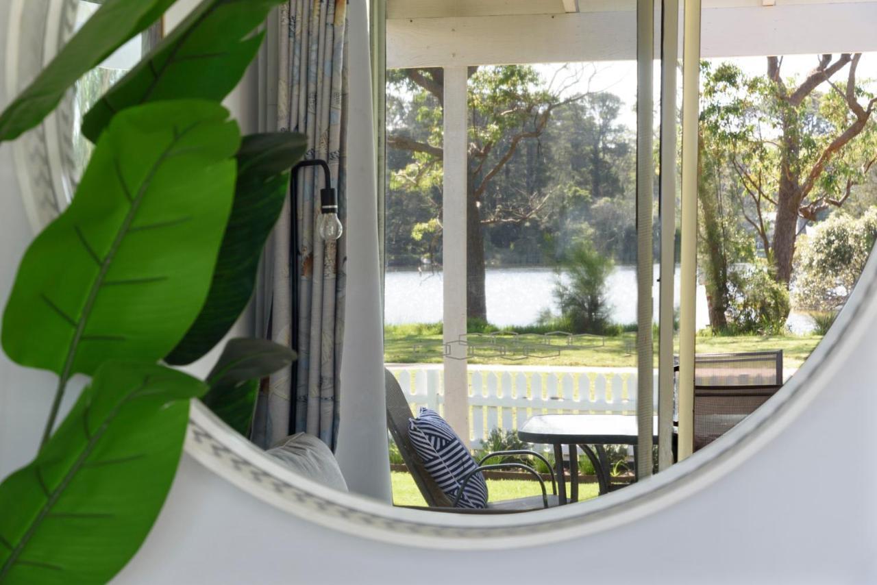 Bungalow - Water Front