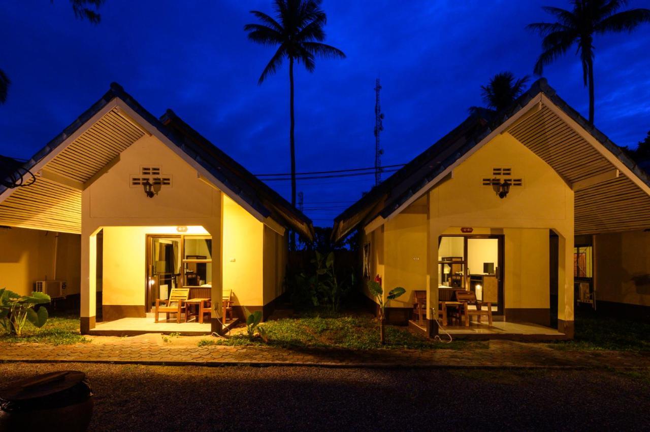 Bungalow Garden View