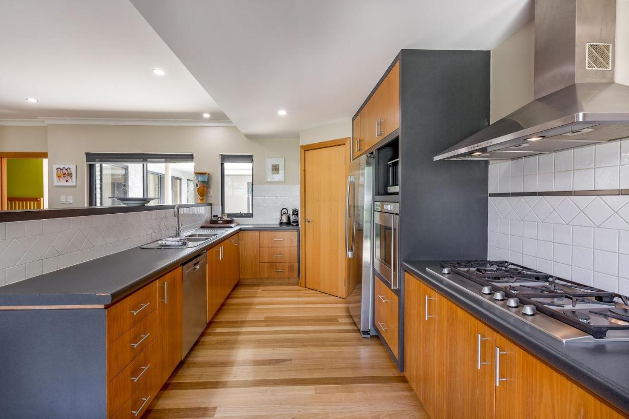 Villa 13 Beach Front,1058229466:JPEG