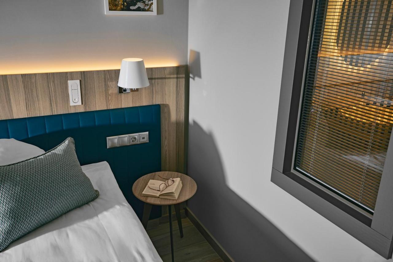 Double Room with Sea View,1088792110:JPEG