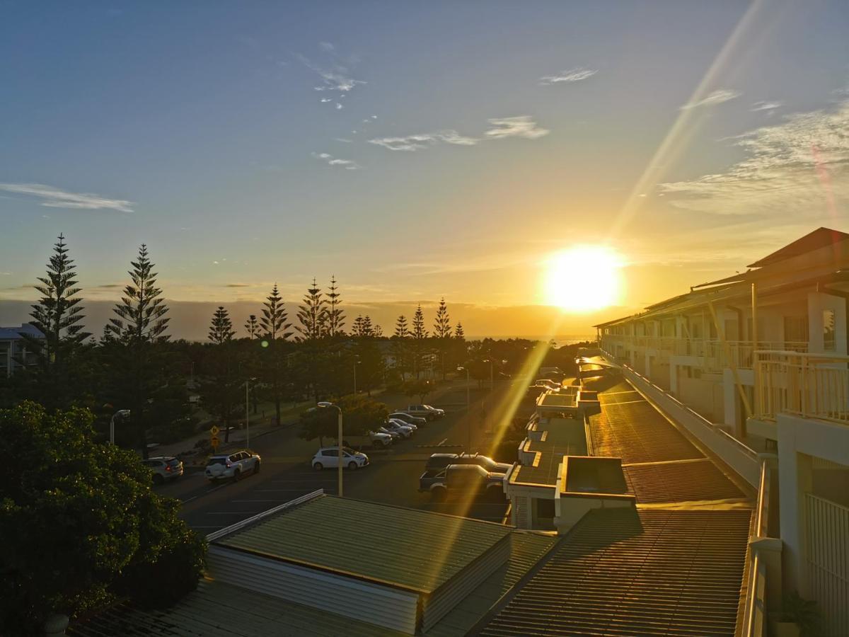 Two-Bedroom Apartment,1089915216:JPEG