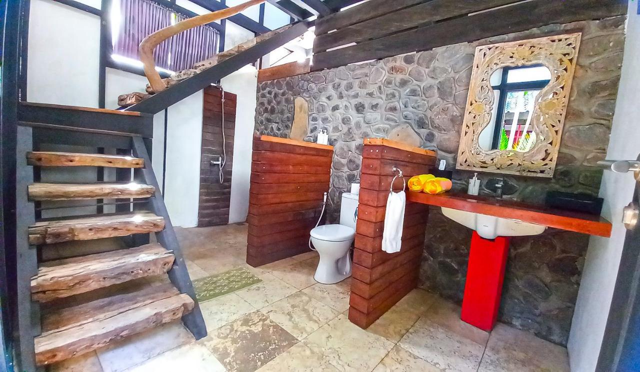 Lipah Intimate Cottage