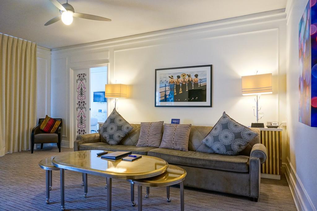 One-Bedroom Suite Balcony,1589122016:JPEG