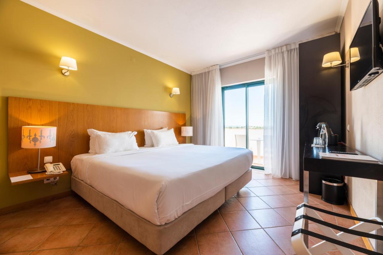 Classic Double or Twin Room,1129228464:JPEG