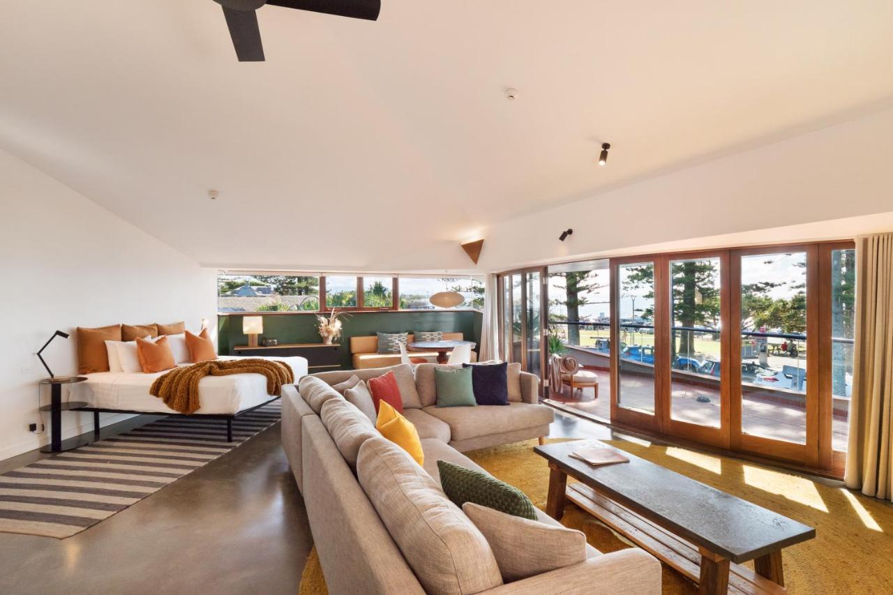 Penthouse Suite,1132697463:JPEG