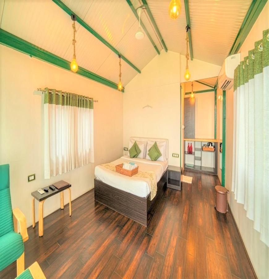 King Room with Lake View