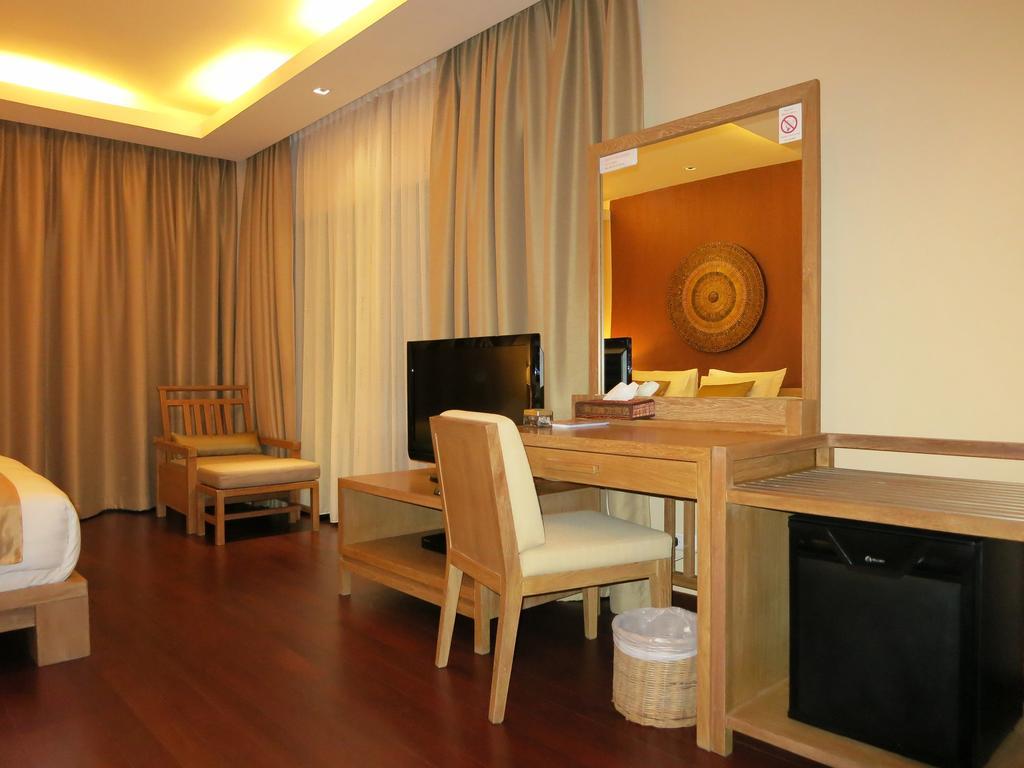 One-Bedroom Suite Ocean View