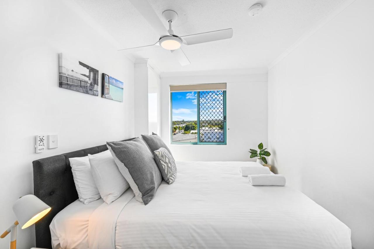 Three Bedroom Ocean View Top Floor