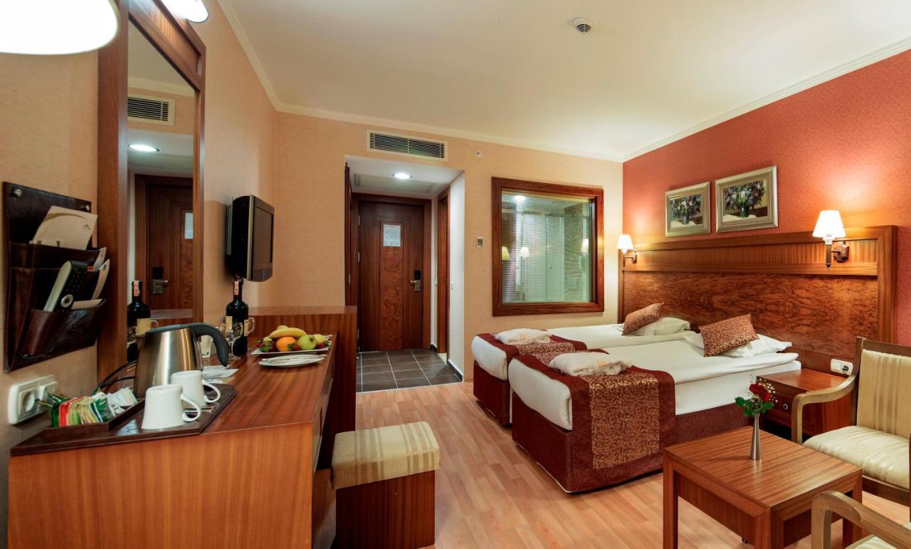 Standard Double or Twin Room Garden View