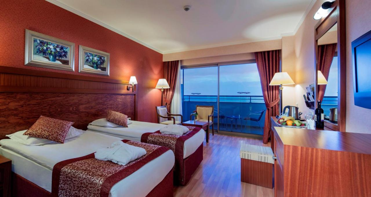 Standard Double or Twin Room Sea View