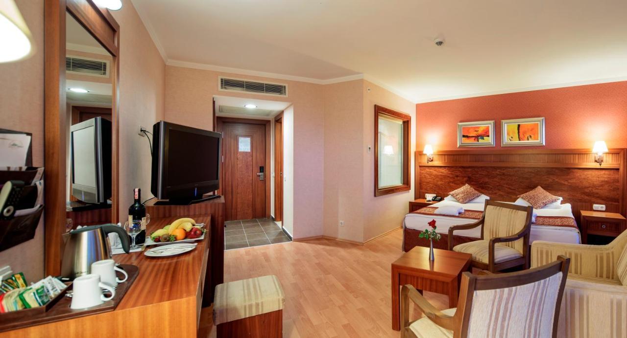 Superior Double or Twin Room Sea View