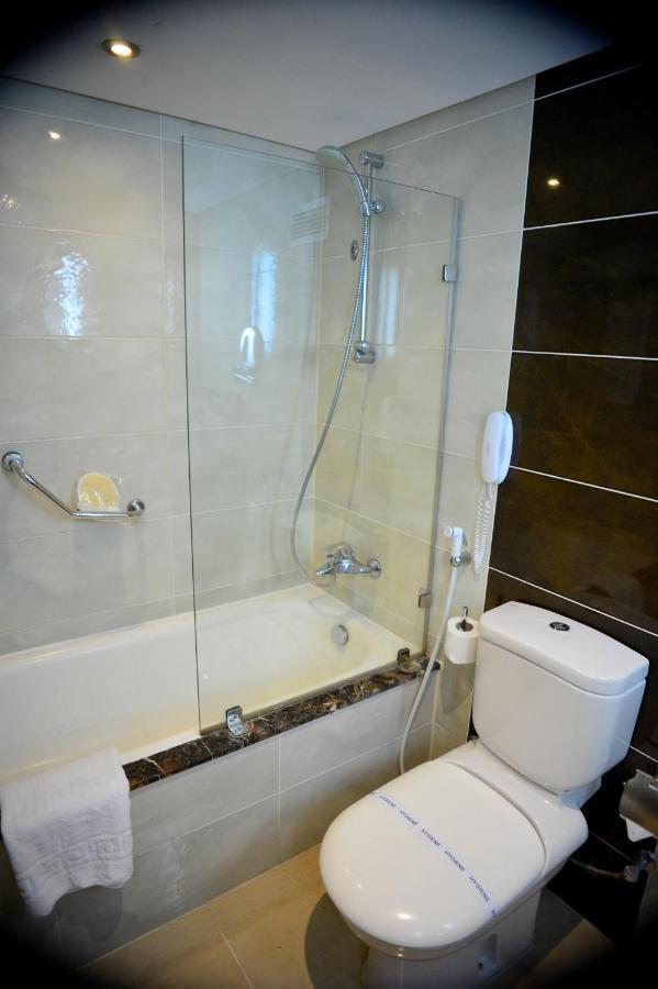 Deluxe Triple Room with Sea View,1168570588:JPEG