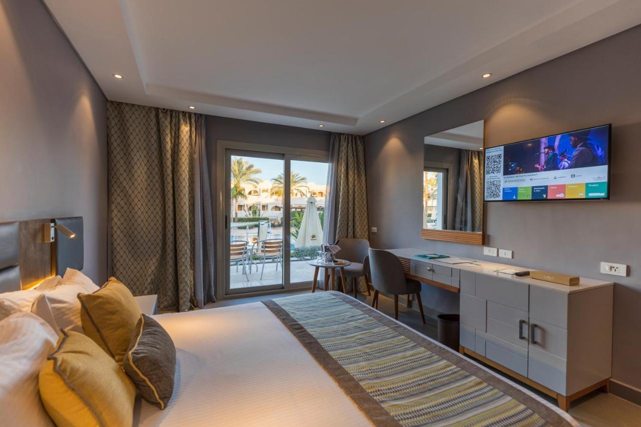 Family Suite Pool View,1196197867:JPEG