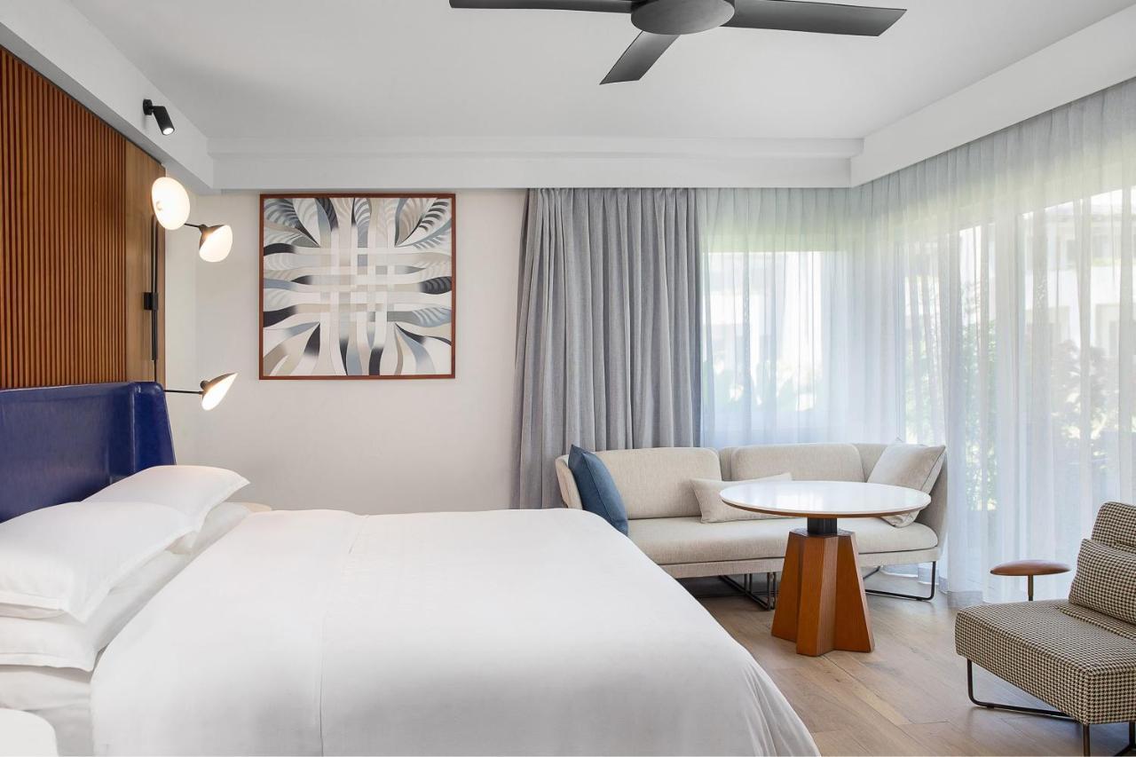 Garden View, Guest room, 1 King,1225553504:JPEG