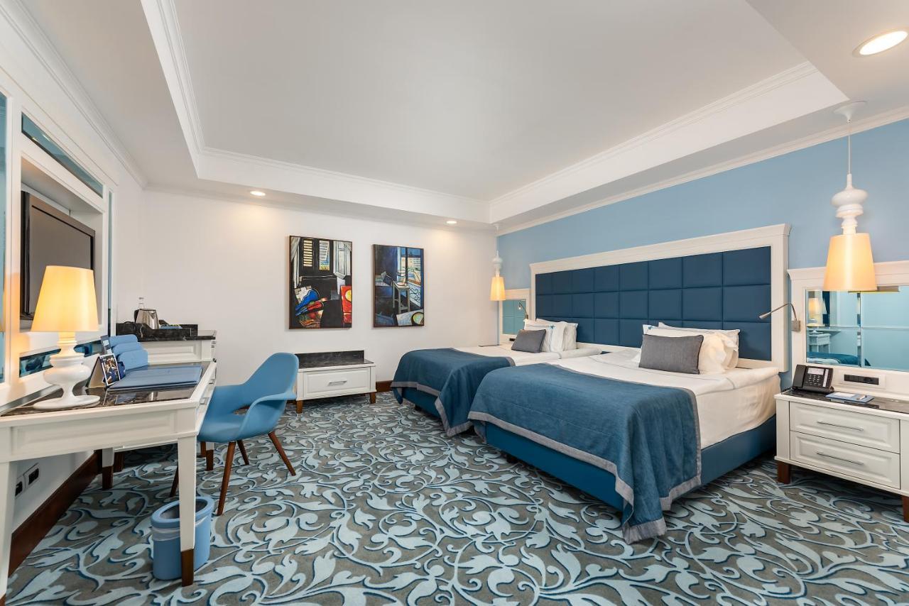 Azure Üç Yatak Odalı Villa