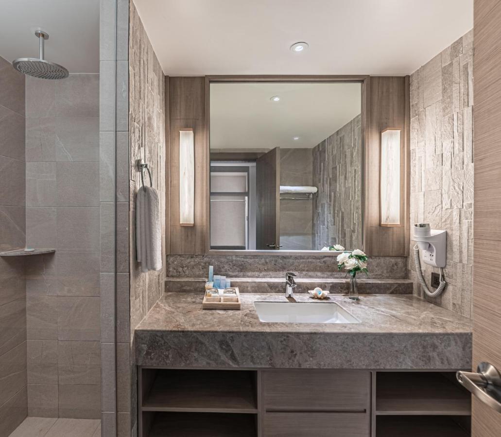 Deluxe Room,1201978219:JPEG