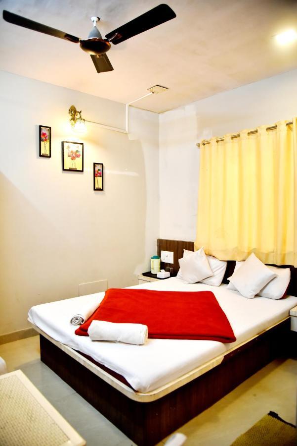 Standard Double Room,1204545094:JPEG