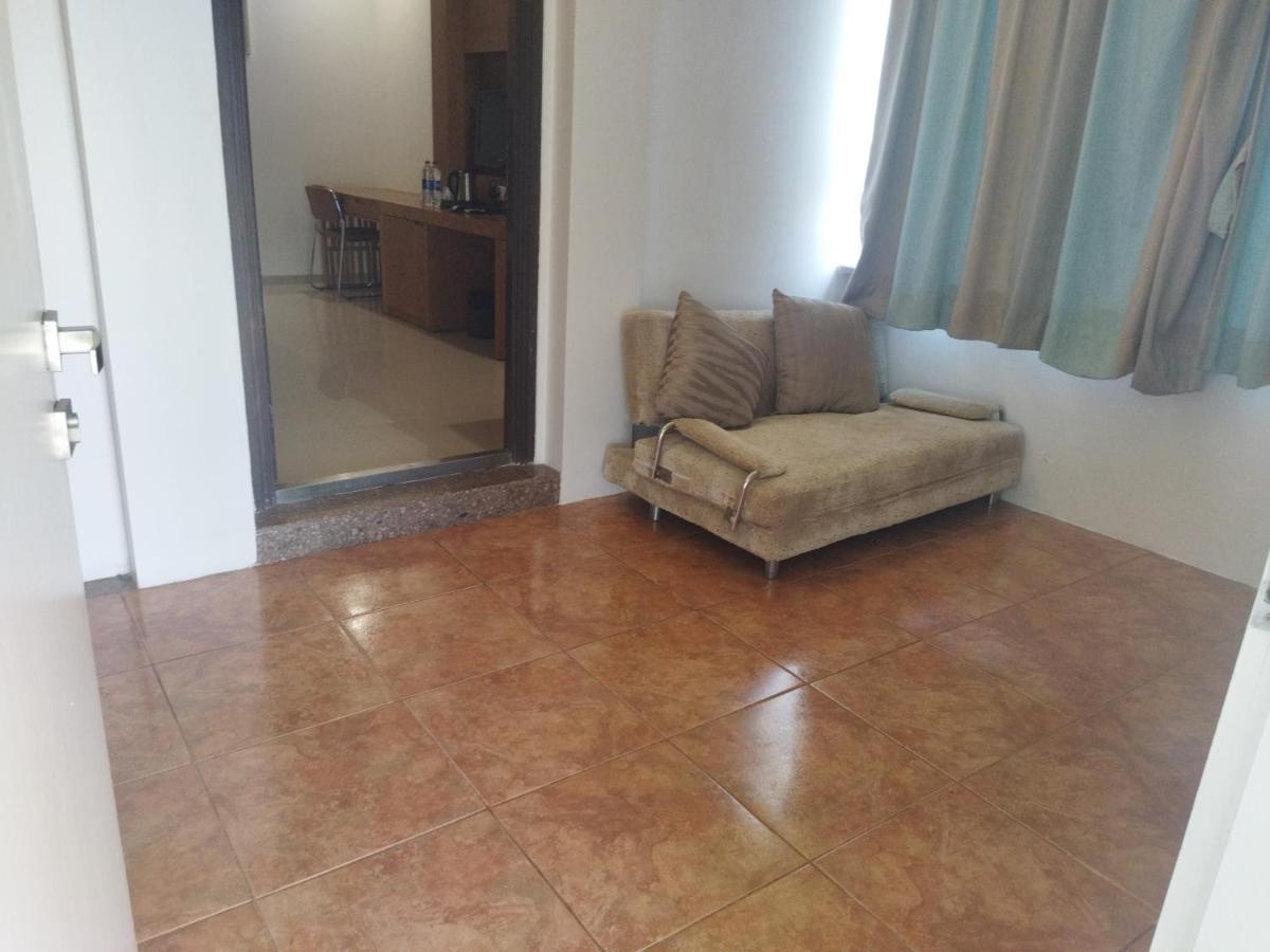 Deluxe Suite with Sea View