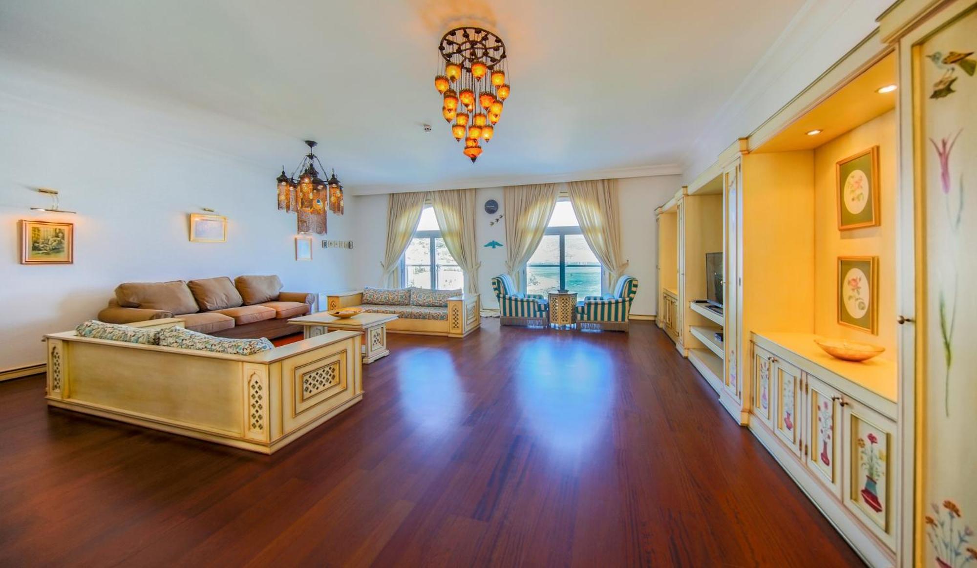 Penthouse Suite
