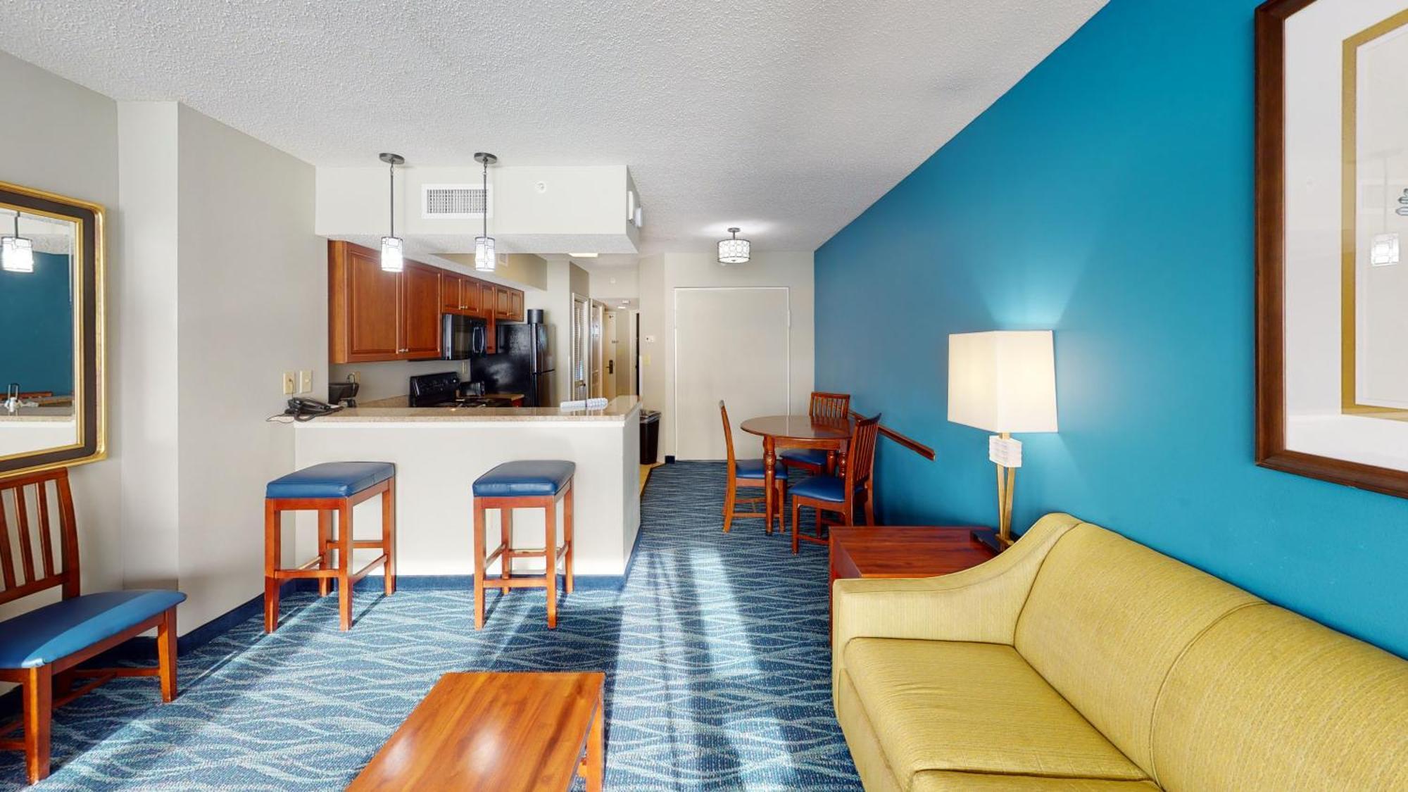 Oceanfront Queen Suite