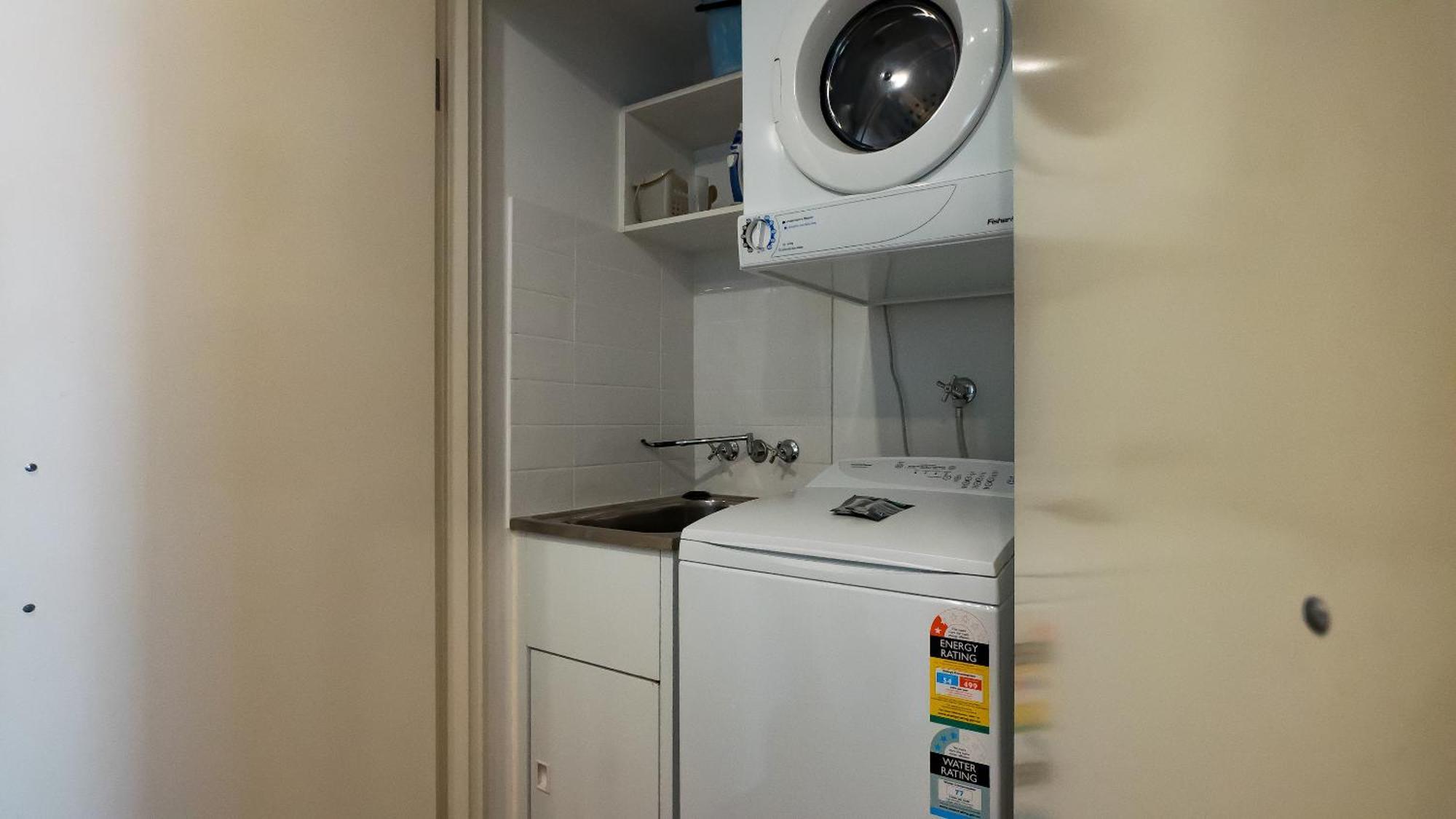 Superior One-Bedroom Apartment,1212363634:JPEG
