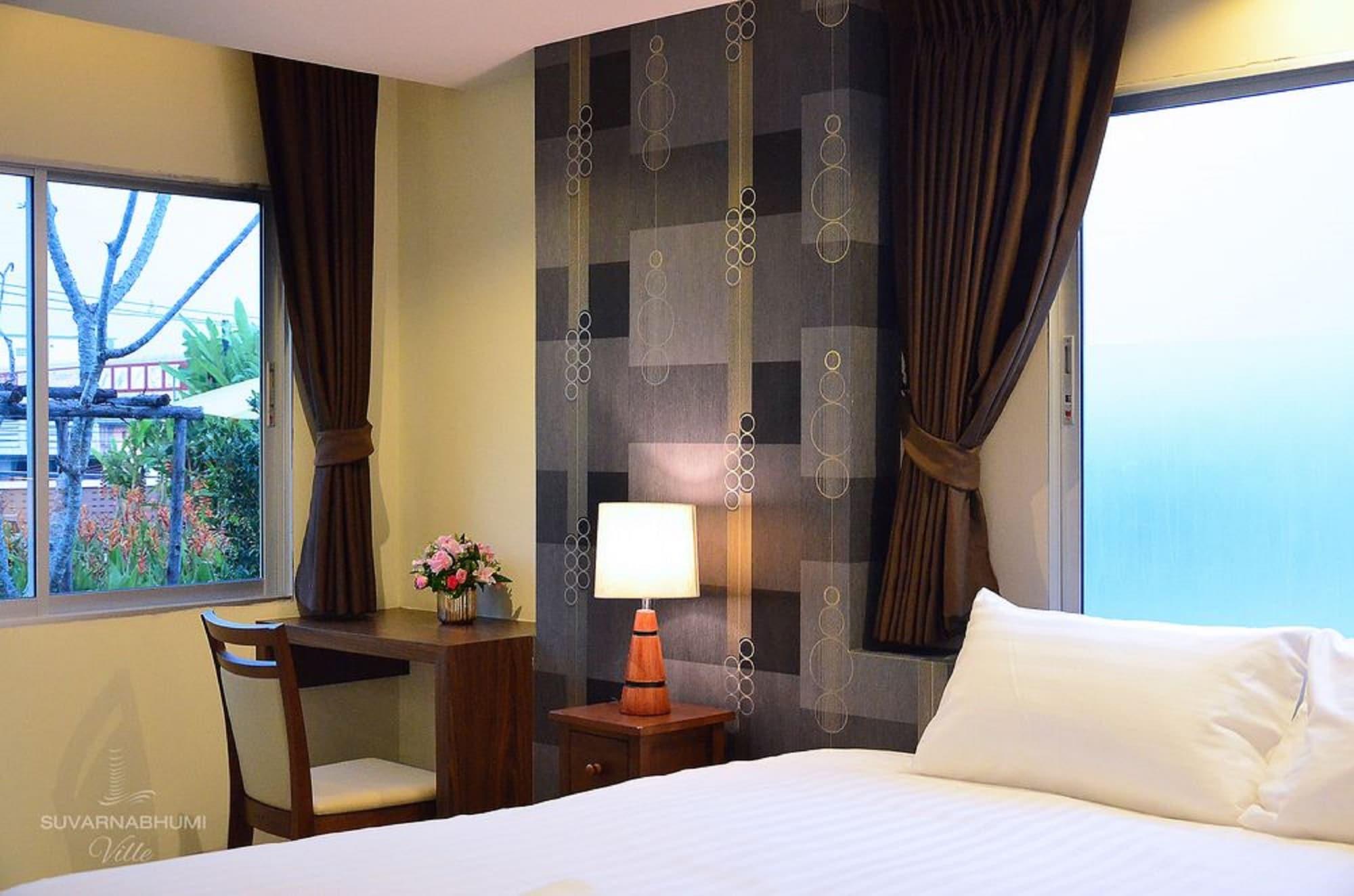 Premier Suite Pool Access