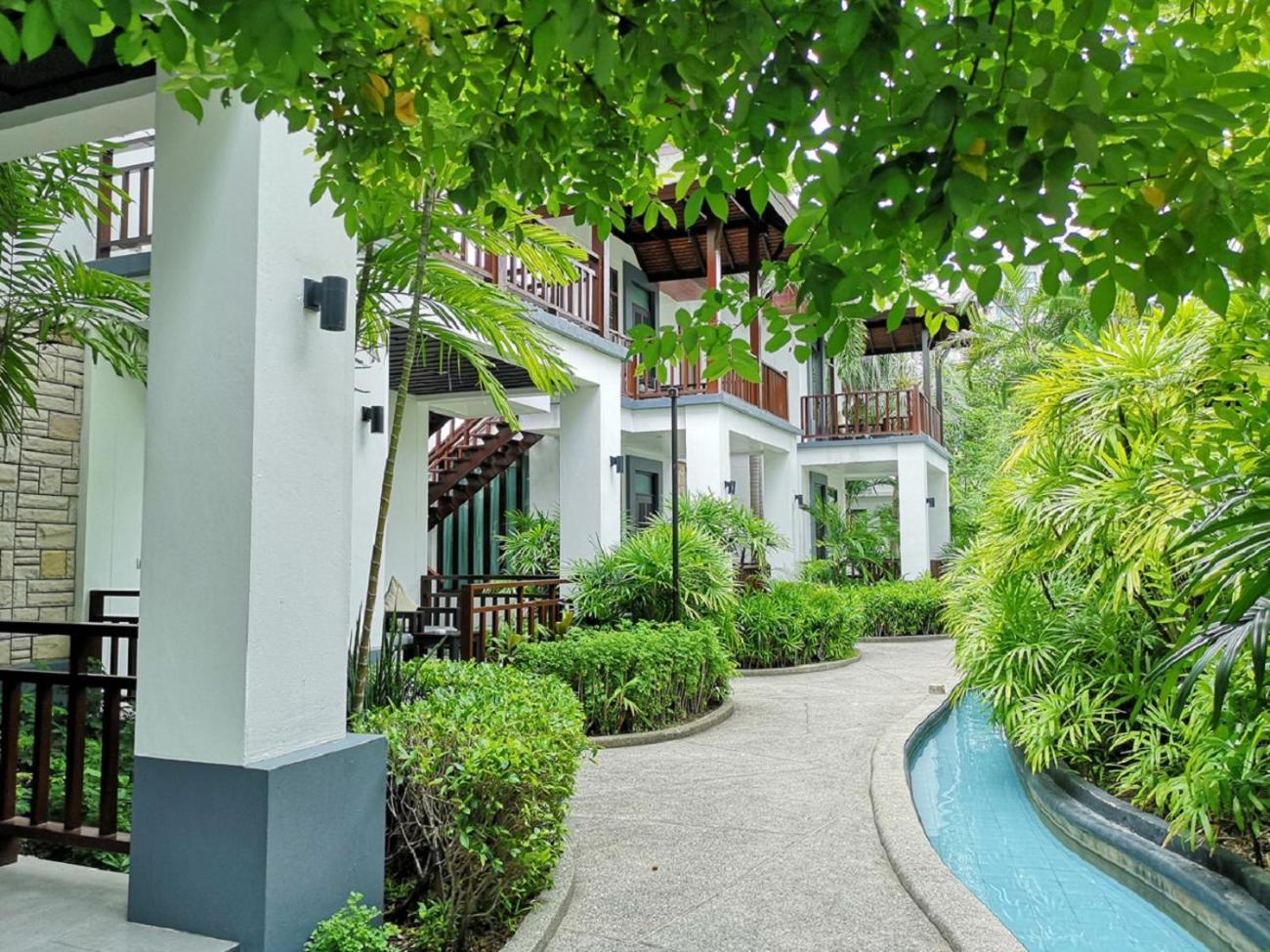 Premium Villa Garden View