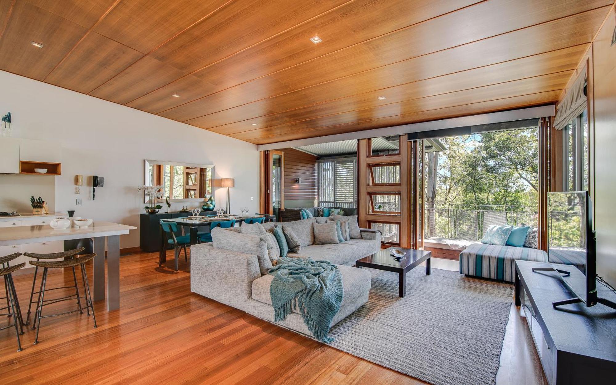 Three-Bedroom Spa Rainforest View,909931012:JPEG