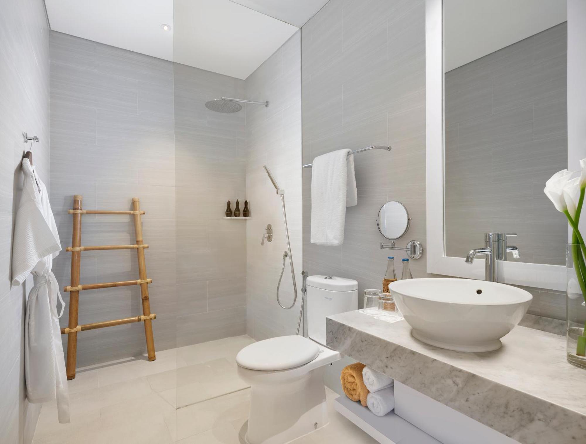 One-Bedroom Apartment Fully Equipped Kitchenette Balcony