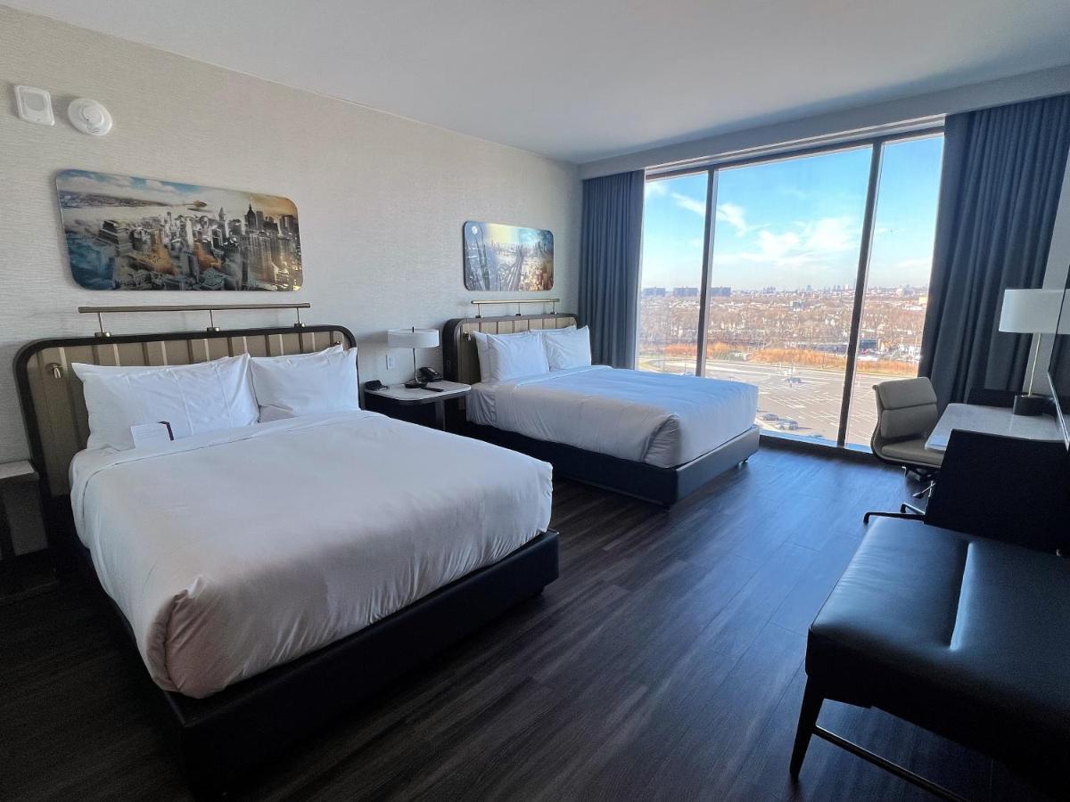 Chambre avec 2 Lits Queen-Size - Vue sur Ville