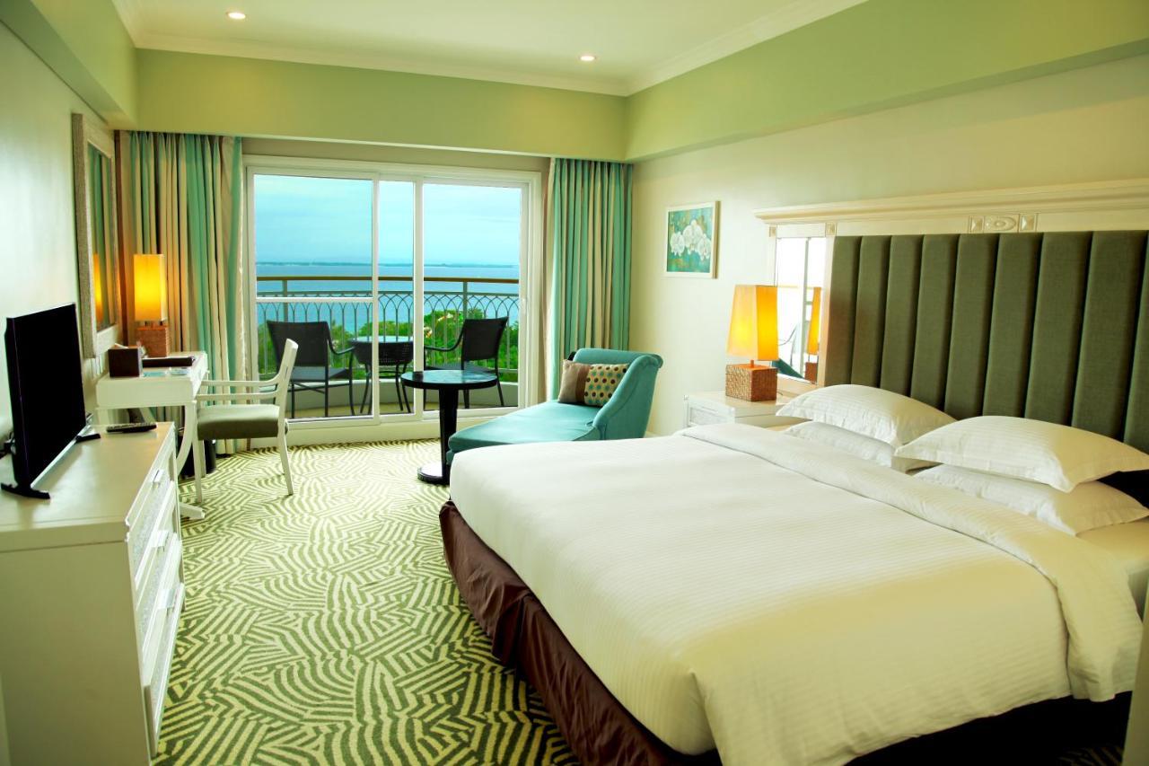 Deluxe Ocean View Room
