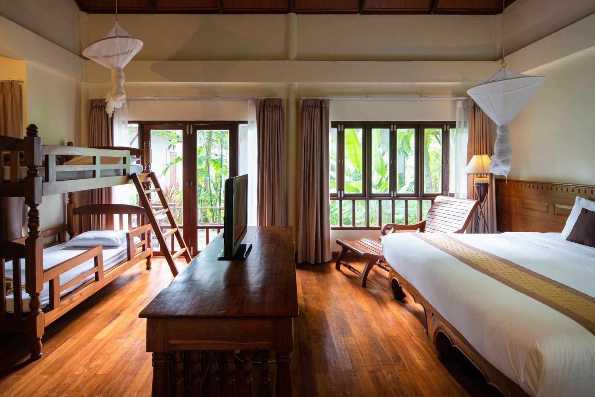 Family Villa Double Room Bunk Bed Garden View,1274217577:JPEG