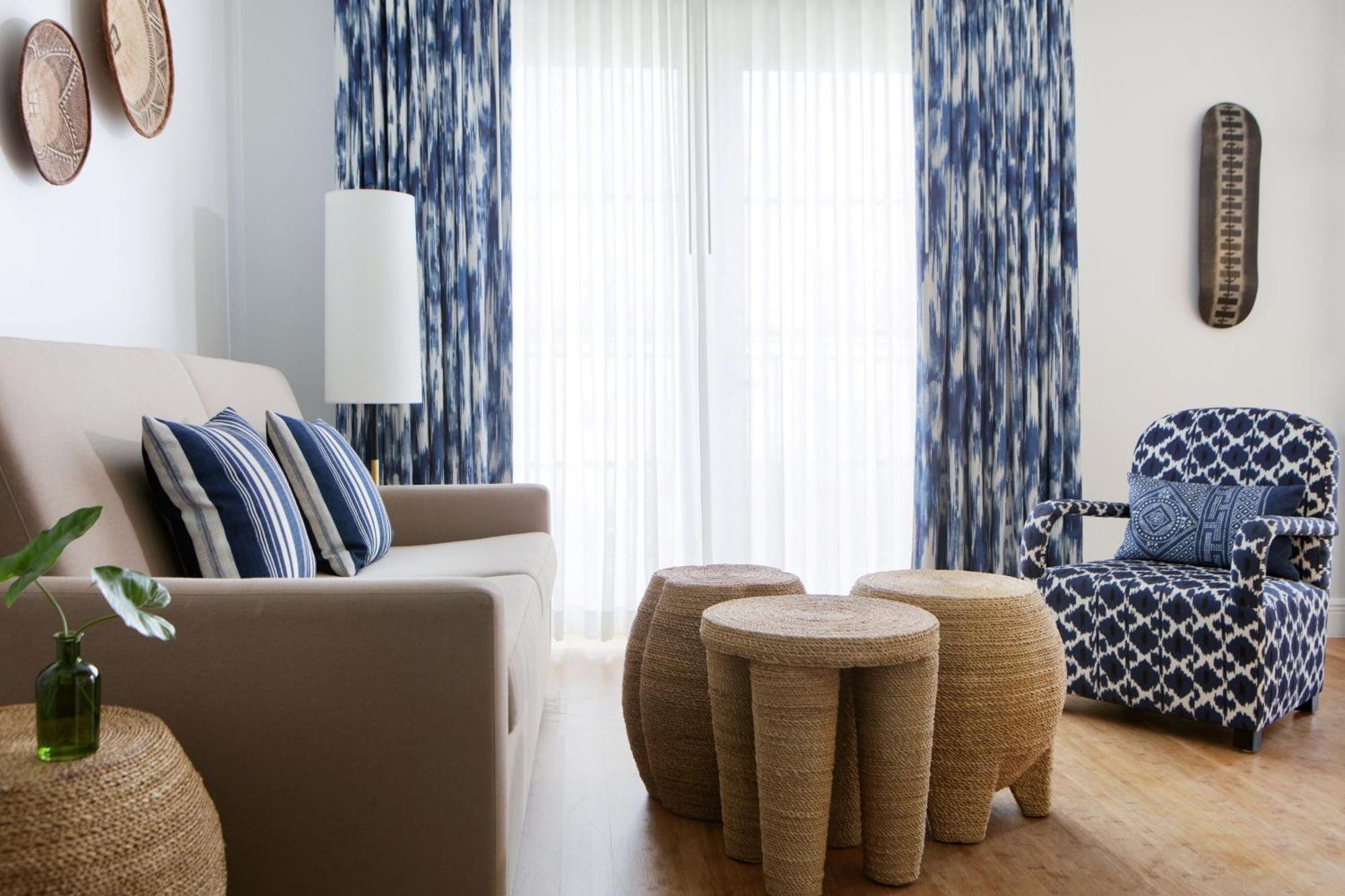 Junior Suite - King Bed,1276478011:JPEG