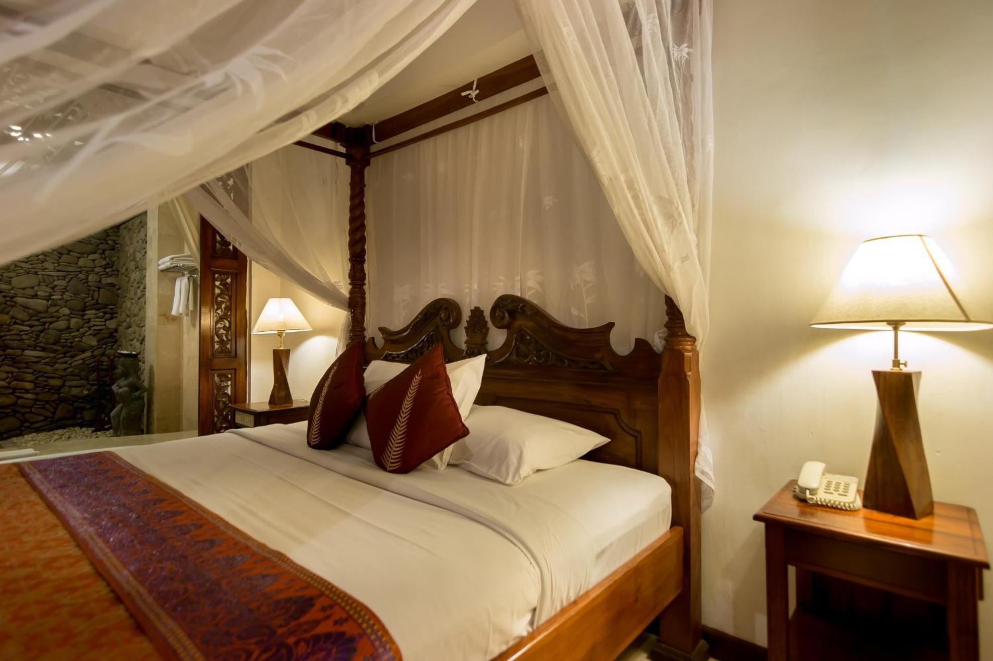 Deluxe Double or Twin Room Garden View