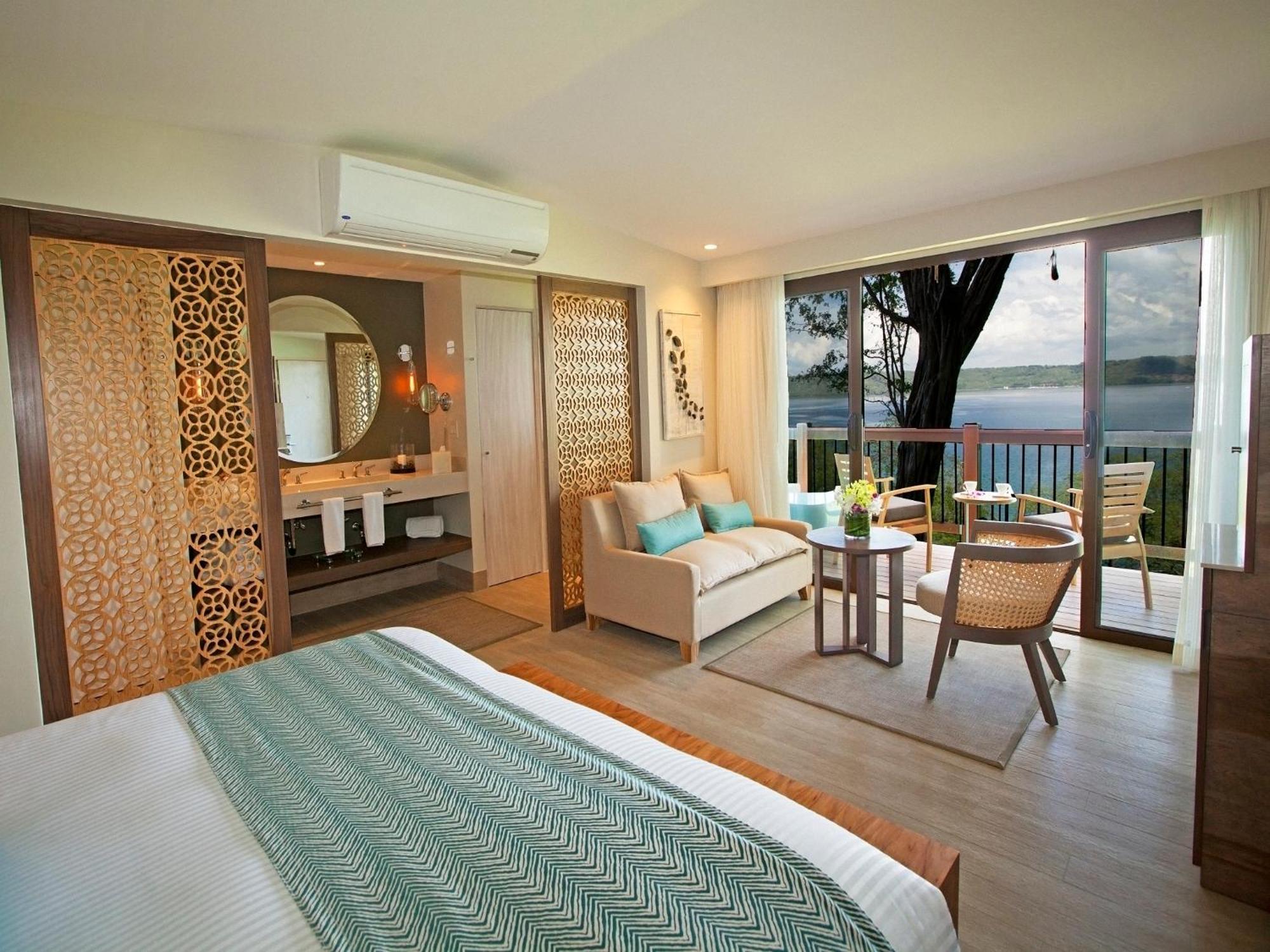 Preferred Club Bungalow Suite Double Ocean View,1027214911:JPEG