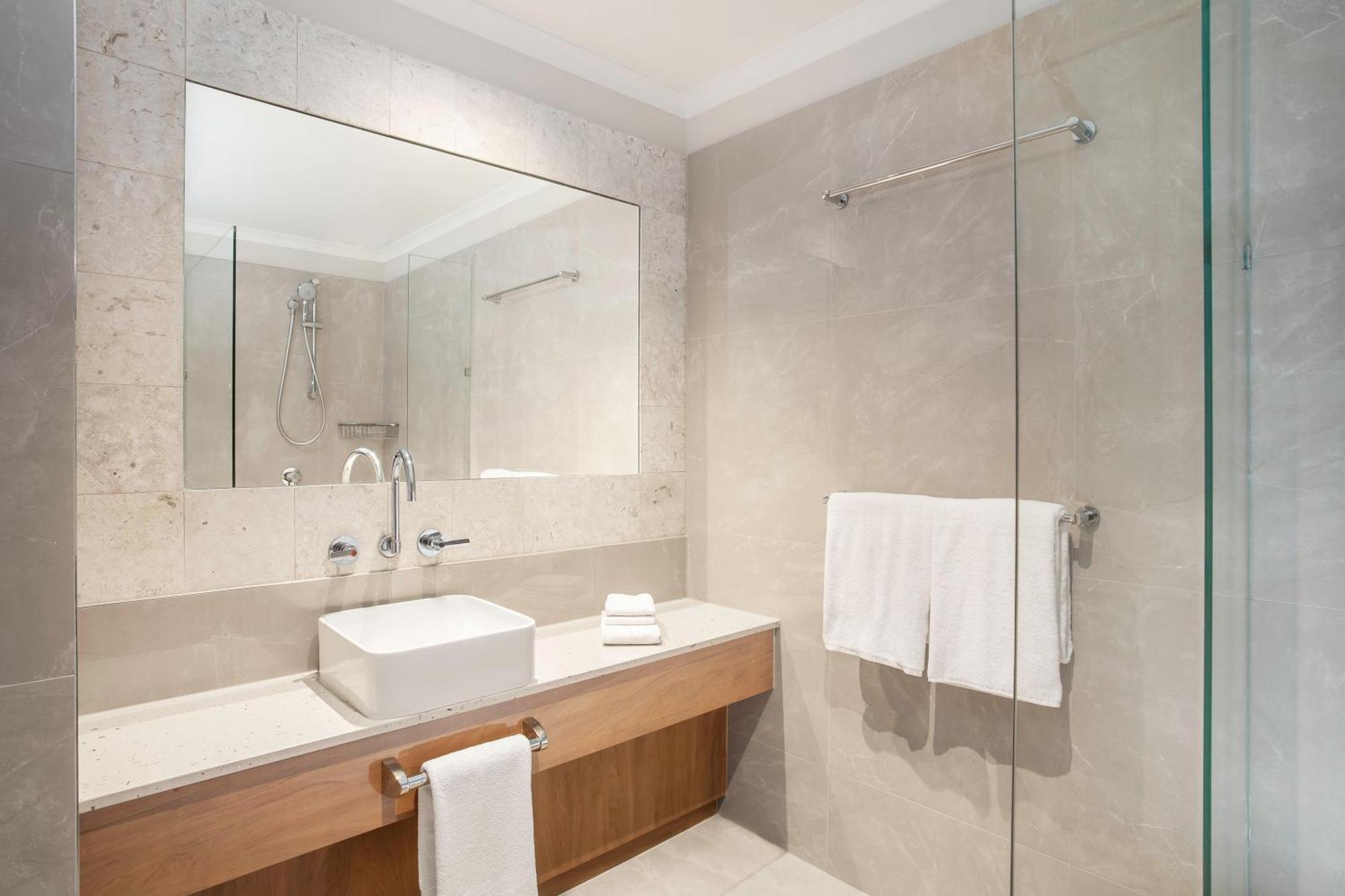One-Bedroom Swim Out,1282629088:JPEG