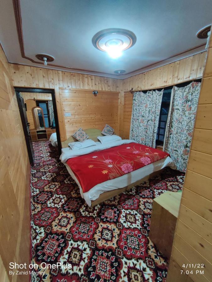 Deluxe King Suite