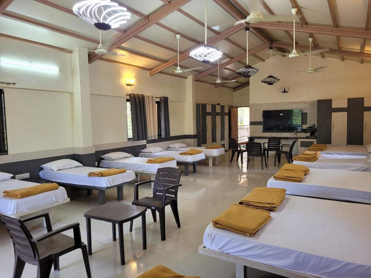 Mixed Dormitory Room,1296988489:JPEG