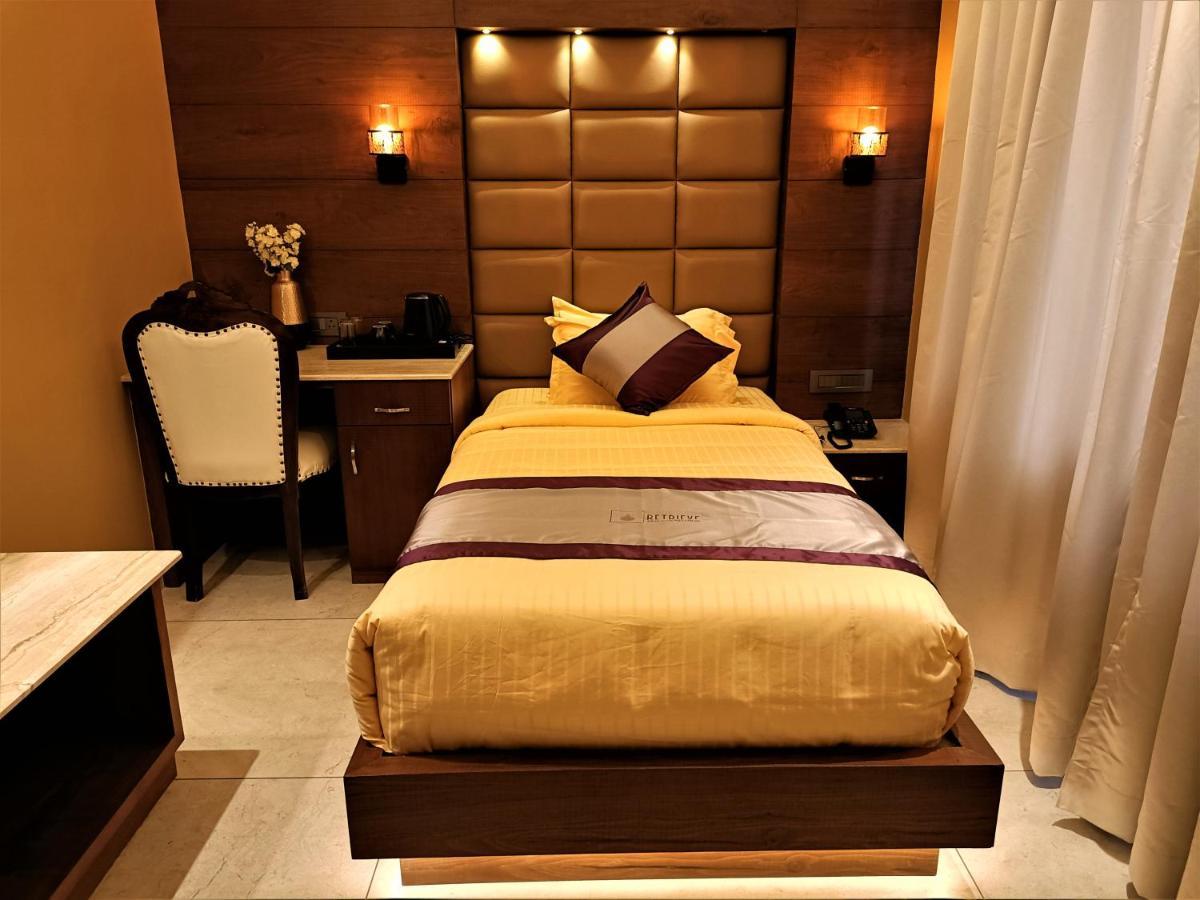 Deluxe Single Room
