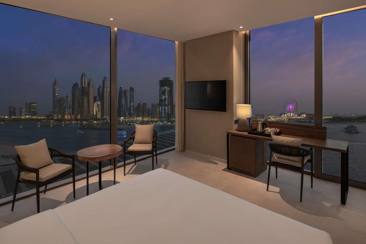 Premium Corner Room Sea View