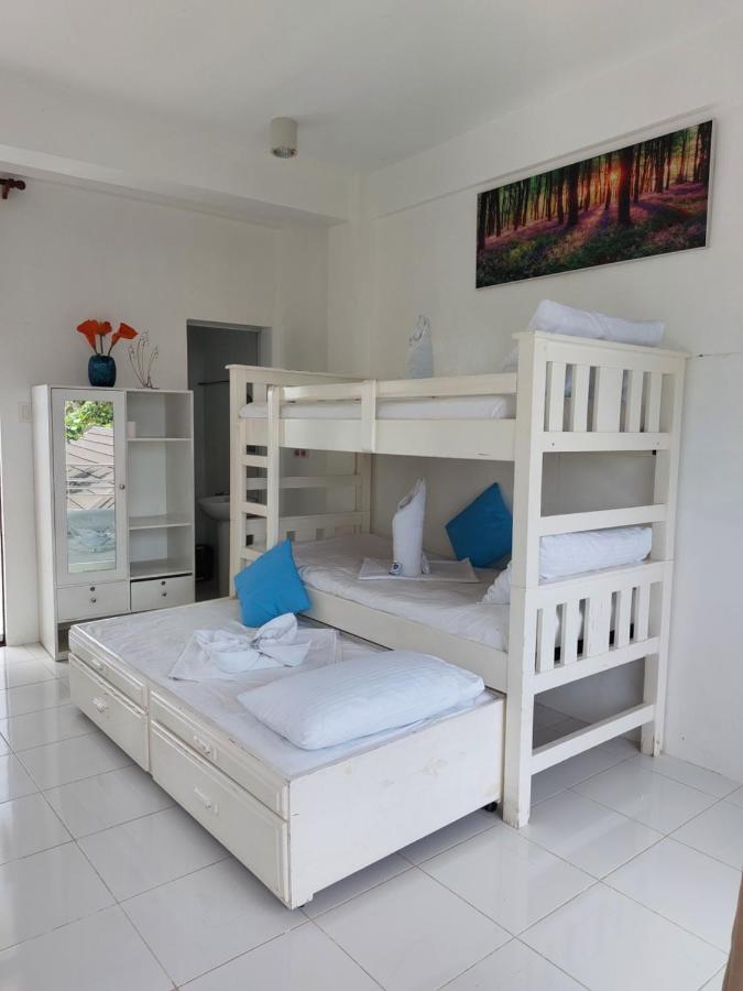 Triple Room with Sea View