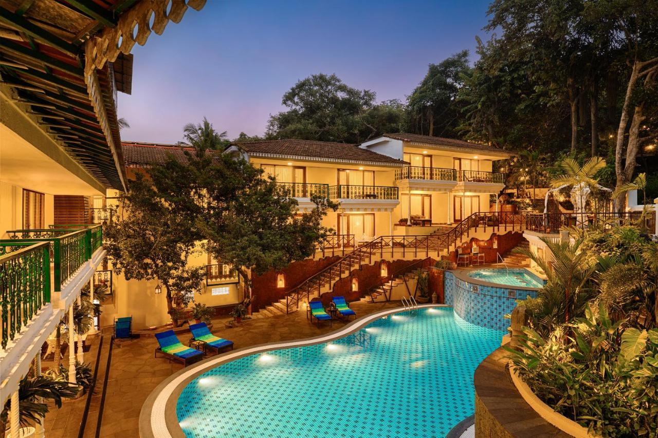 Superior Twin Pool View with Balcony or Patio