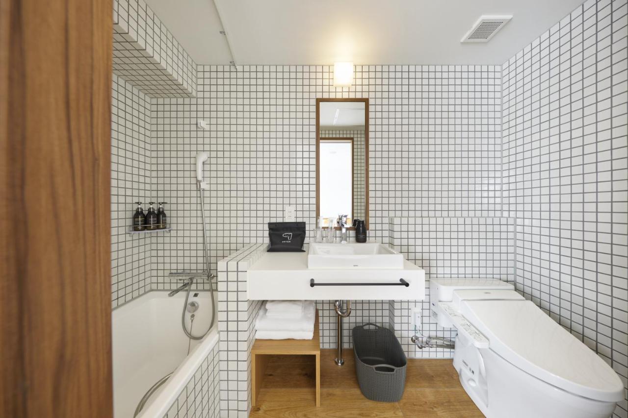 Queen Room Bathtub
