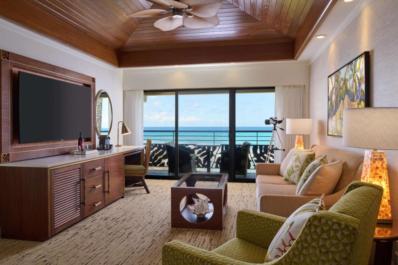 One-Bedroom Suite with Ocean Front