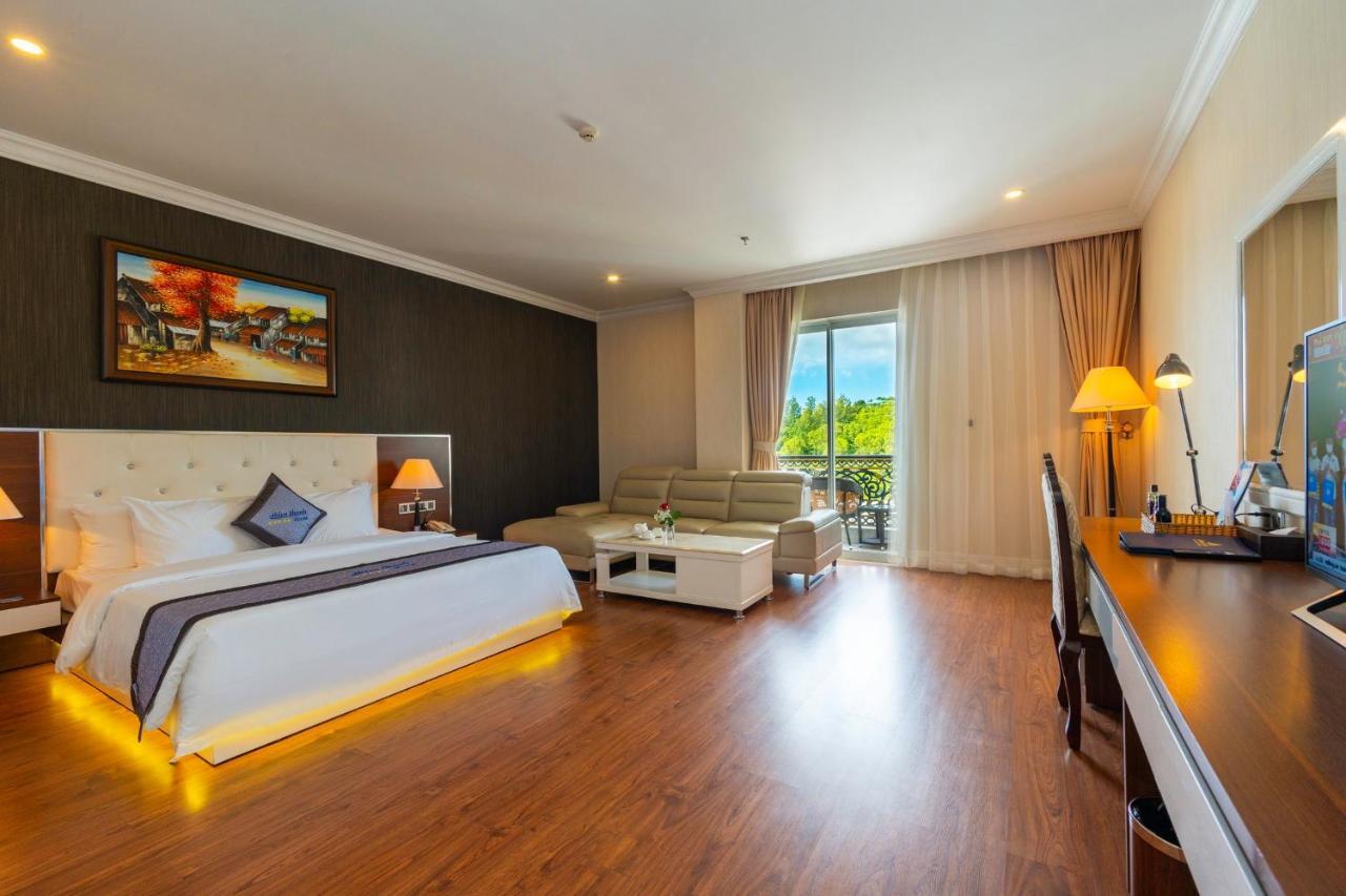 Suite with City View