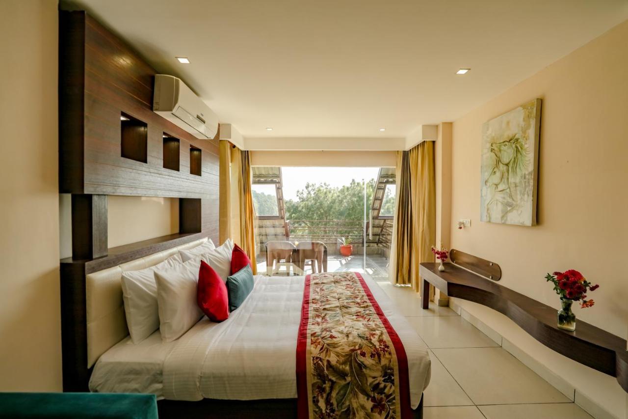 Deluxe Room with Balcony,1329157091:JPEG