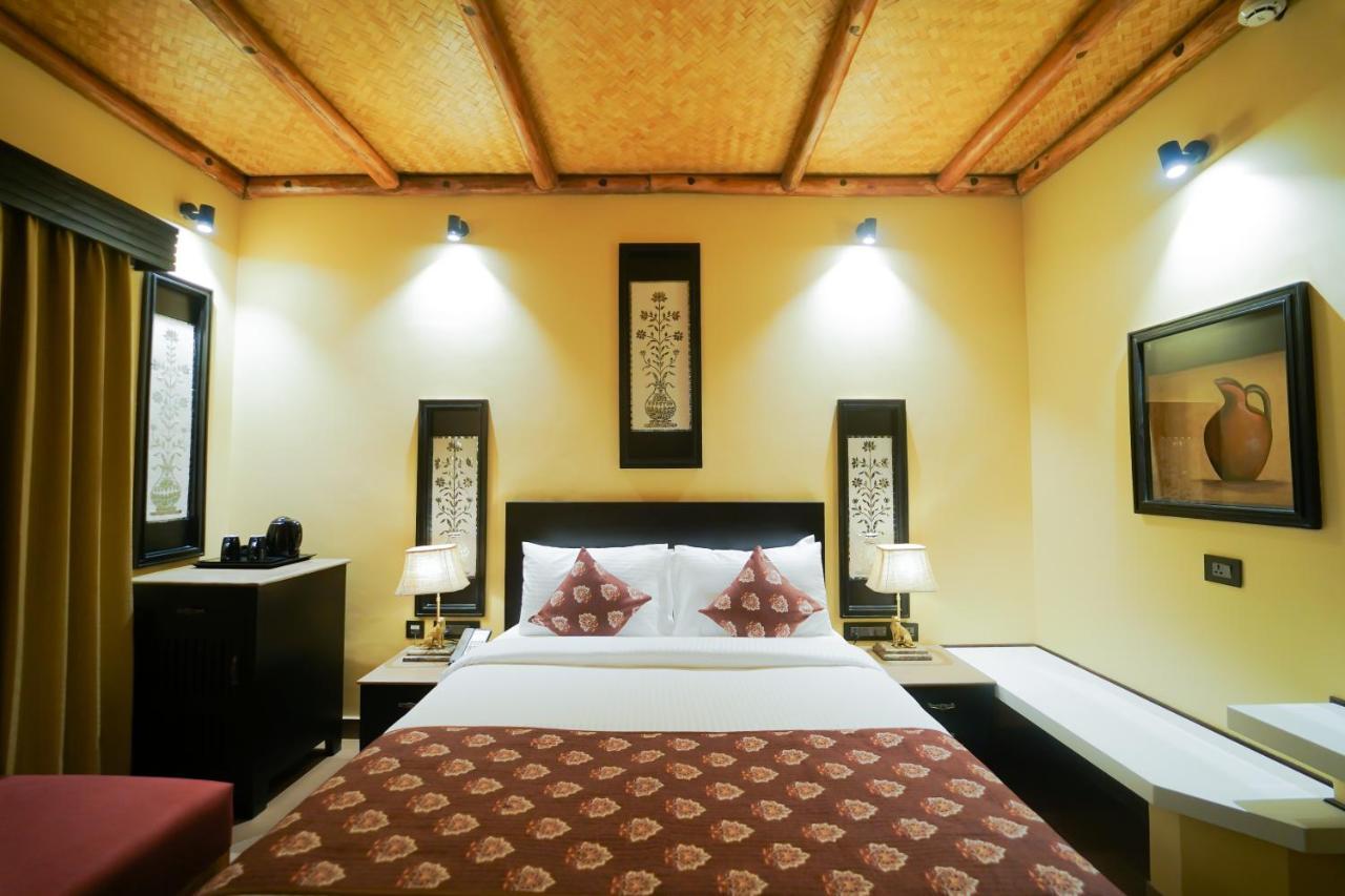 Evoke King Room on F&B Laundry on Spa Early check & Late check out by 2 Hours subject to availability Hi-Tea activities & Folk Music,1337295590:JPEG